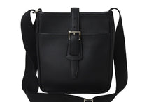 Load image into Gallery viewer, BURBERRY バーバリー ショルダーバッグ 斜め掛け レザー ブラック 黒 シルバー金具 美品 中古 55950