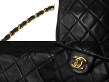 Load image into Gallery viewer, CHANEL シャネル チェーンショルダーバッグ ミニマトラッセ20cm 1番台 ラムスキン ブラック ゴールド金具 美品 中古 55630