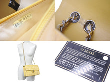 Load image into Gallery viewer, CHANEL シャネル ニュートラベルライン チョコバー チェーン ショルダーバッグ ココマーク イエロー 7番台 美品 中古 55676