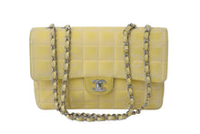 Load image into Gallery viewer, CHANEL シャネル ニュートラベルライン チョコバー チェーン ショルダーバッグ ココマーク イエロー 7番台 美品 中古 55676