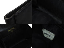 Load image into Gallery viewer, CHANEL シャネル コインケース キャビアスキン ブラック 5番台 カードポケット ゴールド金具 美品 中古 55705