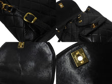 Load image into Gallery viewer, CHANEL シャネル リュック デイパック ブラック レザー ココマーク 3番台 ゴールド金具 良品 中古 55767