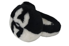 Load image into Gallery viewer, 極美品 CHANEL シャネル イヤーマフ シアリング ココマーク ブラック ホワイト AA7836B06521 中古 55783