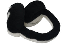 Load image into Gallery viewer, 極美品 CHANEL シャネル イヤーマフ シアリング ココマーク ブラック ホワイト AA7836B06521 中古 55783