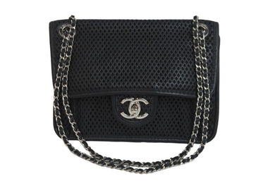新品同様 CHANEL シャネル ショルダーバッグ 17番台 フレンチリビエラ パンチングレザー ブラック シルバー金具 中古 55797