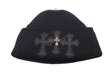 Load image into Gallery viewer, 新品未使用 CHROME HEARTS クロムハーツ ニットキャップ ニット帽 クロスパッチ セメタリー クロスパッチ シルバー 中古 55815