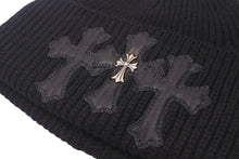 Load image into Gallery viewer, 新品未使用 CHROME HEARTS クロムハーツ ニットキャップ ニット帽 クロスパッチ セメタリー クロスパッチ シルバー 中古 55815