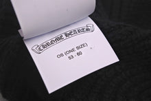 Load image into Gallery viewer, 新品未使用 CHROME HEARTS クロムハーツ ニットキャップ ニット帽 クロスパッチ セメタリー クロスパッチ シルバー 中古 55815