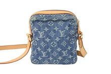Load image into Gallery viewer, 極美品 LOUIS VUITTON ルイヴィトン ショルダーバッグ モノグラムデニムカメラバッグ M95348 ブルー ゴールド金具 中古 55825