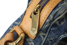 Load image into Gallery viewer, 極美品 LOUIS VUITTON ルイヴィトン ショルダーバッグ モノグラムデニムカメラバッグ M95348 ブルー ゴールド金具 中古 55825