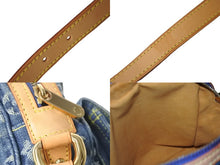 Load image into Gallery viewer, 極美品 LOUIS VUITTON ルイヴィトン ショルダーバッグ モノグラムデニムカメラバッグ M95348 ブルー ゴールド金具 中古 55825