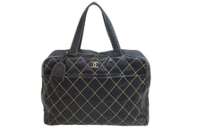 Load image into Gallery viewer, CHANEL シャネル ワイルドステッチ ボストンバッグ ココマーク ブラック 6番台 ロゴ ロック付き 鞄 手持ち かばん 中古 55841