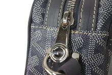 Load image into Gallery viewer, GOYARD ゴヤール ショルダーバッグ カップヴェール PM ヘリンボーン柄 グレー シルバー金具 美品 中古 55842