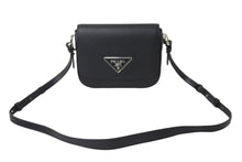 画像をギャラリービューアに読み込む, PRADA プラダショルダーバッグ トライアングルロゴ 1BD249 カーフ ブラック NERO シルバー金具 美品 中古 55893 