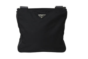 PRADA プラダ ショルダーバッグ スクエア トライアングルロゴ ナイロン ブラック シルバー金具 美品 中古 55894