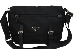 PRADA プラダショルダーバッグ メッセンジャー トライアングルロゴ ブラックナイロン 1BD671 黒 美品 中古 55895 