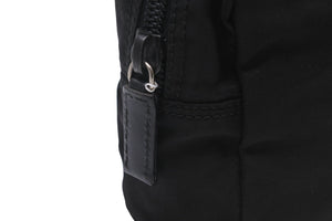 PRADA プラダ ポーチ トライアングルロゴ ブラック ナイロン シルバー 金具 良品 中古 55904 