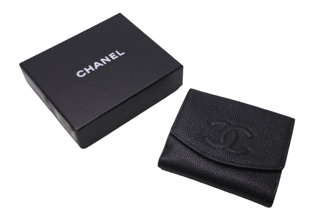 CHANEL シャネル 三つ折り財布 ココマーク 6番台 2000年 キャビアスキン ブラック ゴールド金具 レディース 美品 中古 55910