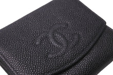 Load image into Gallery viewer, CHANEL シャネル 三つ折り財布 ココマーク 6番台 2000年 キャビアスキン ブラック ゴールド金具 レディース 美品 中古 55910