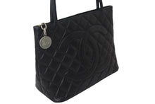 Load image into Gallery viewer, CHANEL シャネル ハンドバッグ 復刻トート A01804 ココマーク キャビアスキン ブラック シルバー金具 美品 中古 55926