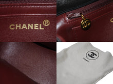 Load image into Gallery viewer, CHANEL シャネル ハンドバッグ マトラッセ ラムスキン ココマーク ブラック ターンロック ゴールド金具 美品 中古 55928