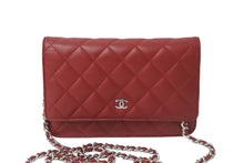 Load image into Gallery viewer, CHANEL シャネル ショルダーバッグ マトラッセ チェーンウォレット ラムスキン 22番台 レッド シルバー金具 美品 中古 55979