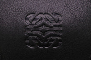 LOEWE ロエベ ポーチ 化粧ポーチ バニティ ロゴ入り 箱付き 100409 ブラック シルバー金具 美品 中古 55982