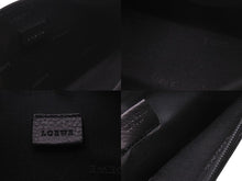 Load image into Gallery viewer, LOEWE ロエベ ポーチ 化粧ポーチ バニティ ロゴ入り 箱付き 100409 ブラック シルバー金具 美品 中古 55982