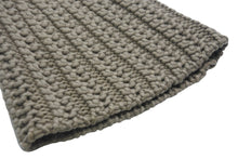 Load image into Gallery viewer, MARC JACOBS マークジェイコブス ニットキャップ カーキ Mサイズ 美品 中古 56014