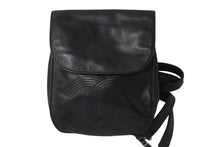 Load image into Gallery viewer, CHANEL シャネル ミニリュック チェーン レザー ココマーク ステッチ 4番台 ブラック シルバー金具 美品 中古 56063