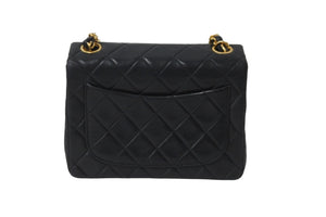 CHANEL シャネル ミニマトラッセ ココマーク ブラック シングルチェーンバッグ シングルフラップ レザー ゴールド金具 美品 中古 56067