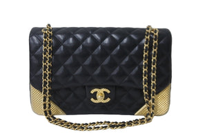CHANEL シャネル マトラッセ チェーンショルダーバッグ 24番台 A94495 ブラック ラムスキン ゴールド金具 美品 中古 56112