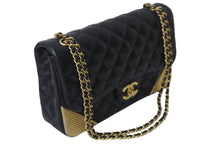 Load image into Gallery viewer, CHANEL シャネル マトラッセ チェーンショルダーバッグ 24番台 A94495 ブラック ラムスキン ゴールド金具 美品 中古 56112