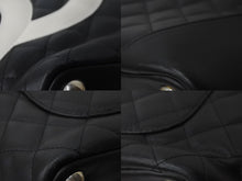 Load image into Gallery viewer, CHANEL シャネル ハンドバッグ ラージトート カンボンライン ココマーク 9番台 ブラック ホワイト 美品 中古 56142