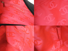 Load image into Gallery viewer, CHANEL シャネル カンボンライン ボーリング ハンドバッグ ココマーク 14番台 ブラック ラムスキン シルバー金具 美品 中古 56144