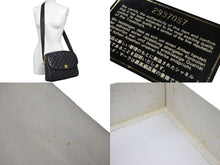 Load image into Gallery viewer, CHANEL シャネル ショルダーバッグ マトラッセ 2番台 ココマーク ココボール ブラック キャビアスキン ゴールド 美品 中古 56146