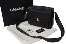 Load image into Gallery viewer, CHANEL シャネル ショルダーバッグ マトラッセ 2番台 ココマーク ココボール ブラック キャビアスキン ゴールド 美品 中古 56146