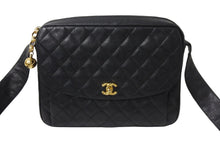 Load image into Gallery viewer, CHANEL シャネル ショルダーバッグ マトラッセ 2番台 ココマーク ココボール ブラック キャビアスキン ゴールド 美品 中古 56146