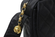 Load image into Gallery viewer, CHANEL シャネル ショルダーバッグ マトラッセ 2番台 ココマーク ココボール ブラック キャビアスキン ゴールド 美品 中古 56146