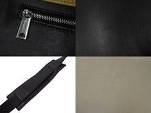 Load image into Gallery viewer, CELINE セリーヌ ハンドバッグ 2WAY ショルダーバッグ 169543 トラペーズ ベージュ レザー シルバー金具 良品 中古 56158