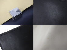Load image into Gallery viewer, CELINE セリーヌ ハンドバッグ 2WAY ショルダーバッグ 169543 トラペーズ ベージュ レザー シルバー金具 良品 中古 56158