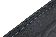 Load image into Gallery viewer, CHANEL シャネル ポーチ A06201 3番台 ココマーク キャビアスキン シリアルシール付き ブラック ゴールド金具 美品 中古 56159