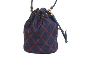 PRADA プラダショルダーバッグ 巾着チェック ナイロン 三角ロゴ CO190 ゴールド金具 美品 中古 56160 