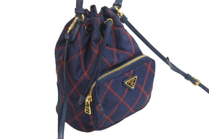 PRADA プラダショルダーバッグ 巾着チェック ナイロン 三角ロゴ CO190 ゴールド金具 美品 中古 56160 