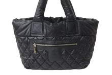 Load image into Gallery viewer, CHANEL シャネル トートバッグ コココクーン ココマーク 16番台 ブラック ナイロン レザー シルバー金具 美品 中古 56163