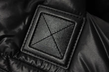 Load image into Gallery viewer, CHANEL シャネル トートバッグ コココクーン ココマーク 16番台 ブラック ナイロン レザー シルバー金具 美品 中古 56163
