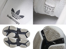 Load image into Gallery viewer, BALENCIAGA バレンシアガ スニーカー トリプルS トレーナー adidasコラボ サイズ37 ホワイト ブラック 712821W2ZB1 美品 中古 56174