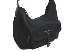 PRADA プラダショルダーバッグ ホーボー トライアングルロゴ ナイロン レザー ブラック シルバー金具 良品 中古 56175 