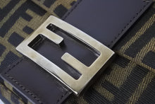 Load image into Gallery viewer, FENDI フェンディ ショルダーバッグ マンマバケット ワンショルダー ブラウン ズッカ柄 美品 中古 56186