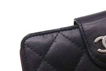 Load image into Gallery viewer, CHANEL シャネル 二つ折り財布 マトラッセ ラムスキン 17番台 ブラック シルバー金具 良品 中古 56188